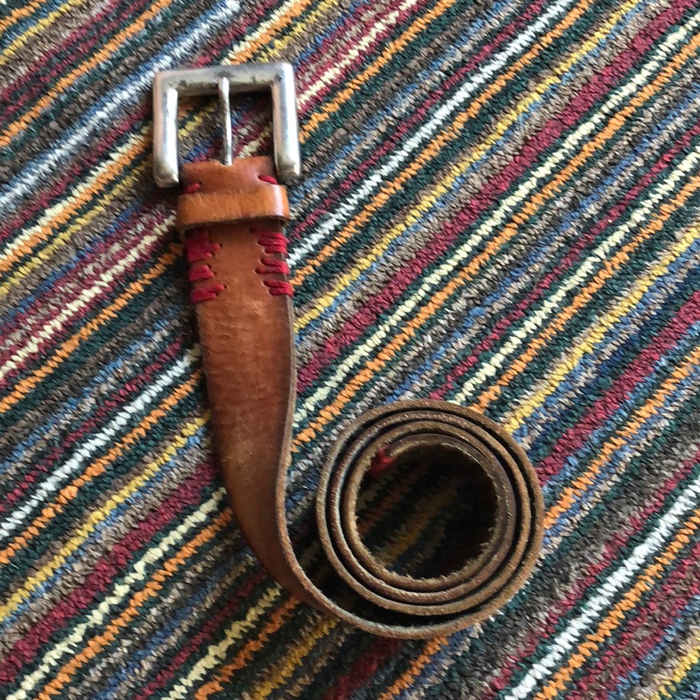 (GAP) red belt *RARE*